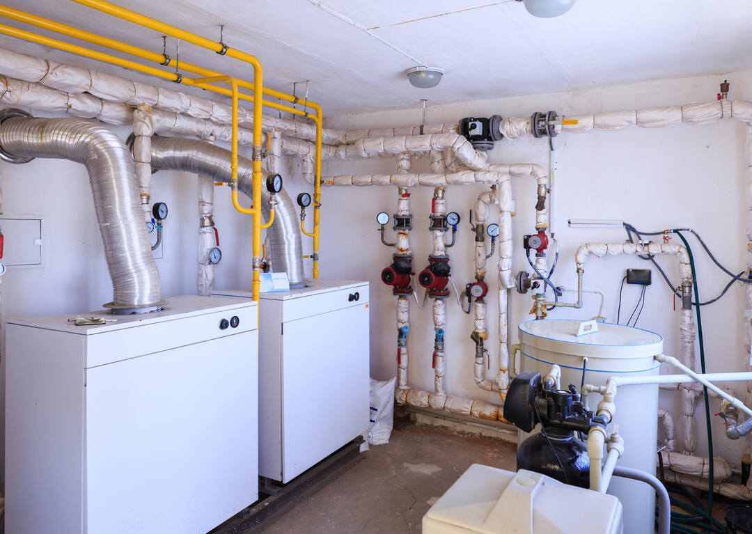commercial hot water heater systems piping and gauges