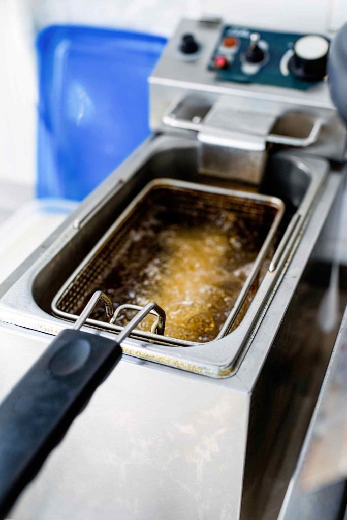 commercial deep fryer